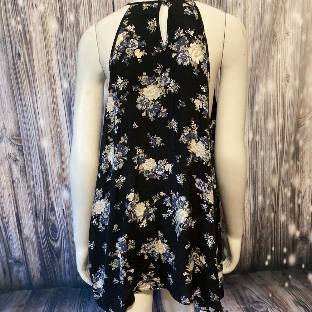 Sale 5 For $25 Torrid Blouse - Picture 5 of 9